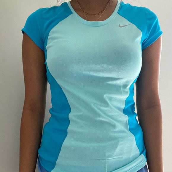 NIKE DRI FIT RUNNING TEE - Picture 1 of 2